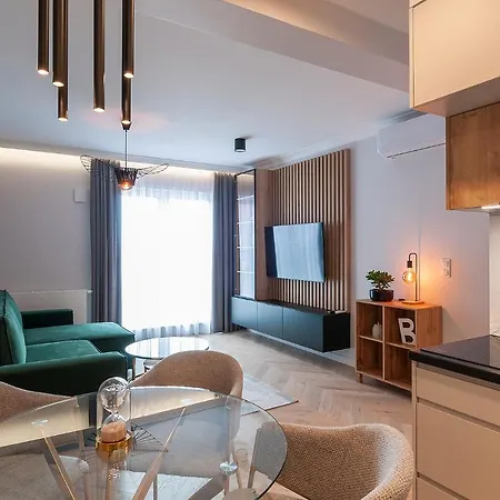 Apartament Nowoczesny Apartament W Centrum Miasta. *