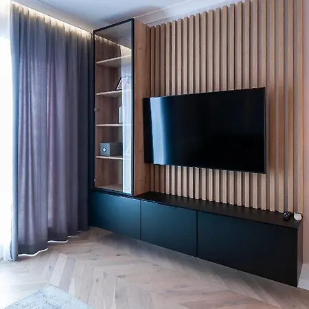 Nowoczesny Apartament W Centrum Miasta. Apartament *